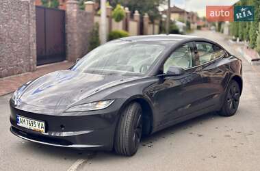 Седан Tesla Model 3 2024 в Житомире