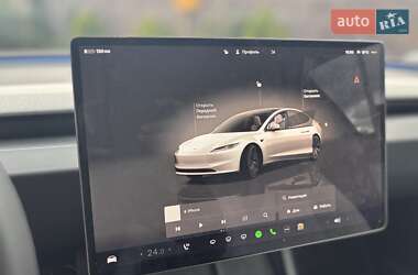Седан Tesla Model 3 2024 в 