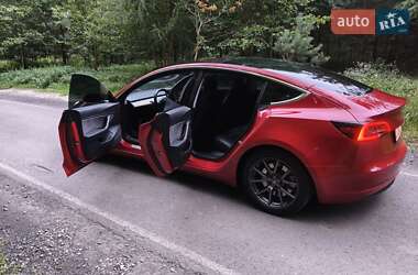 Седан Tesla Model 3 2018 в 