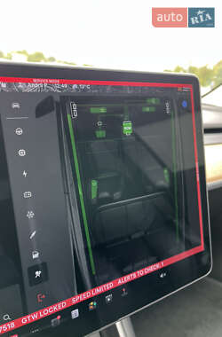 Седан Tesla Model 3 2018 в 