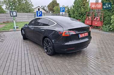 Седан Tesla Model 3 2018 в 