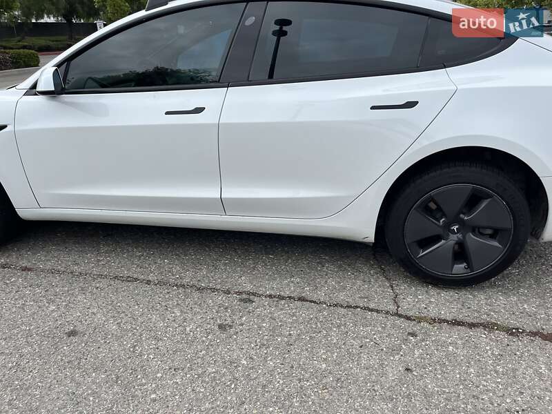 Седан Tesla Model 3 2021 в Хмельницком