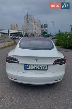 Седан Tesla Model 3 2018 в Киеве