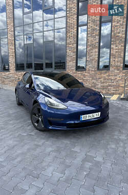 Седан Tesla Model 3 2021 в 