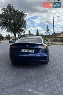 Седан Tesla Model 3 2021 в 