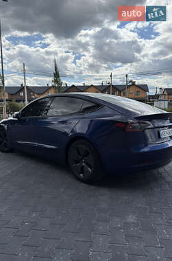 Седан Tesla Model 3 2021 в 