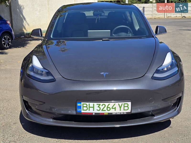 Седан Tesla Model 3 2020 в Одессе