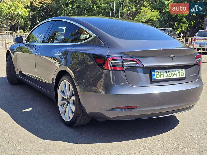 Седан Tesla Model 3 2020 в Одессе