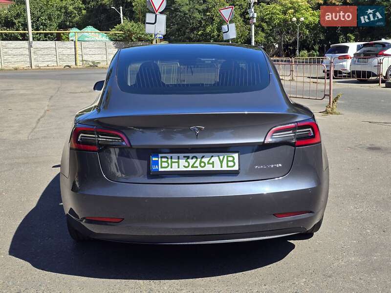 Седан Tesla Model 3 2020 в Одессе