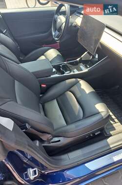 Седан Tesla Model 3 2018 в 