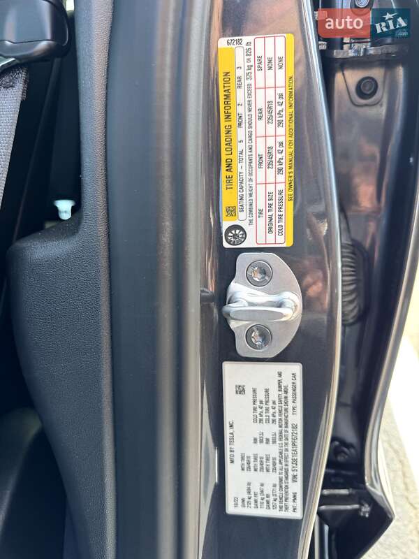 Седан Tesla Model 3 2023 в Каменец-Подольском