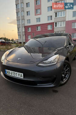 Седан Tesla Model 3 2019 в Виннице