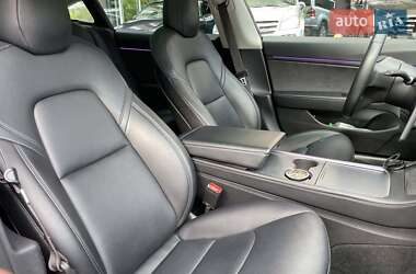 Седан Tesla Model 3 2018 в 