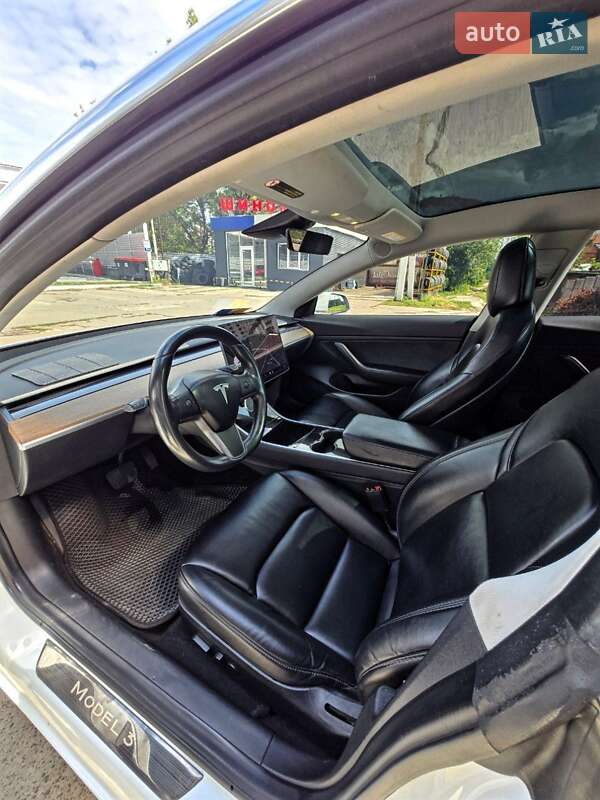 Седан Tesla Model 3 2018 в Харькове