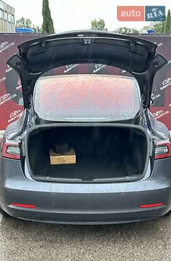 Седан Tesla Model 3 2018 в 
