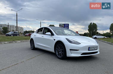Седан Tesla Model 3 2023 в Харькове