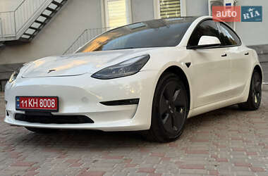Седан Tesla Model 3 2023 в 