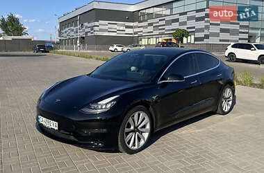 Седан Tesla Model 3 2020 в Киеве