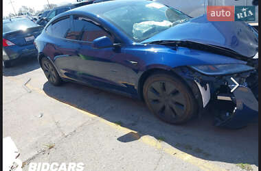 Седан Tesla Model 3 2024 в Львове