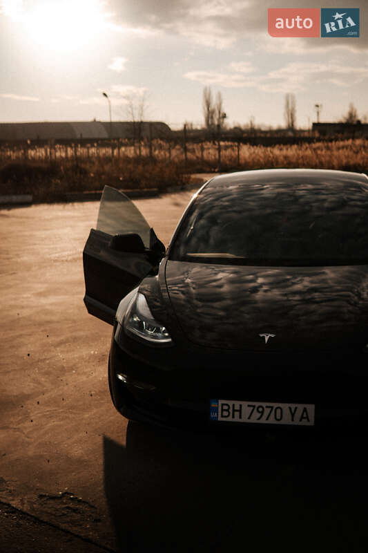 Седан Tesla Model 3 2023 в Измаиле фото 7 Седан Tesla Model 3 2023 в Измаиле