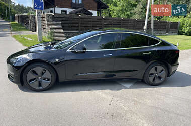 Седан Tesla Model 3 2019 в 