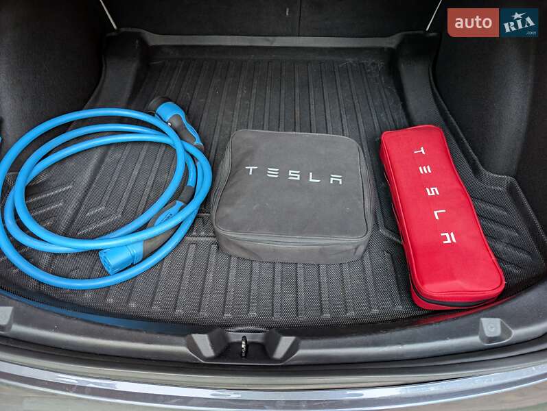 Седан Tesla Model 3 2019 в Ужгороде фото 14 Седан Tesla Model 3 2019 в Ужгороде