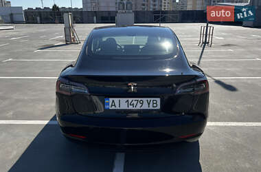 Седан Tesla Model 3 2020 в 