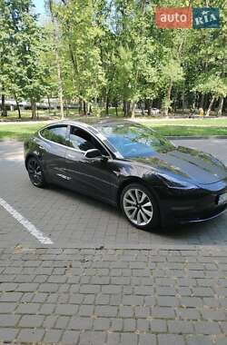 Седан Tesla Model 3 2018 в 