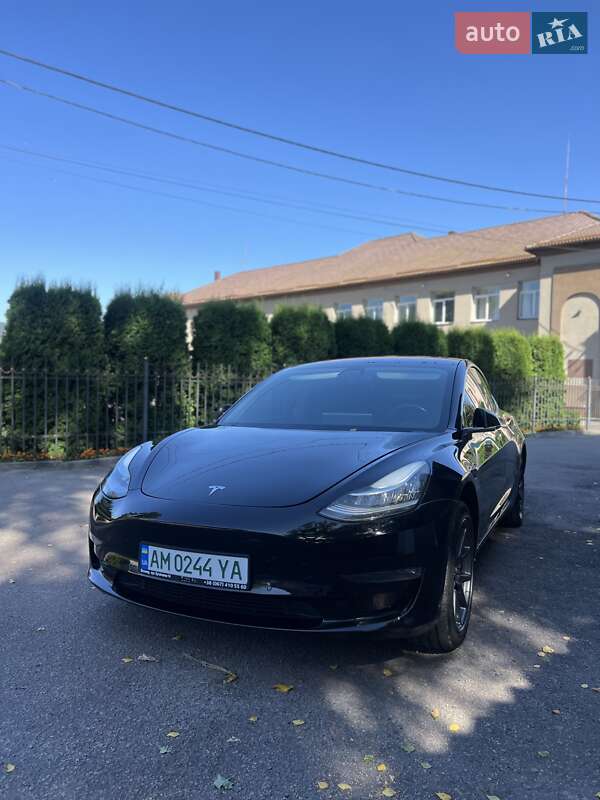 Tesla Model 3 2018