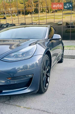 Седан Tesla Model 3 2022 в Запоріжжі
