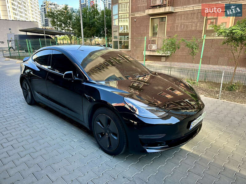 Седан Tesla Model 3 2021 в Одесі