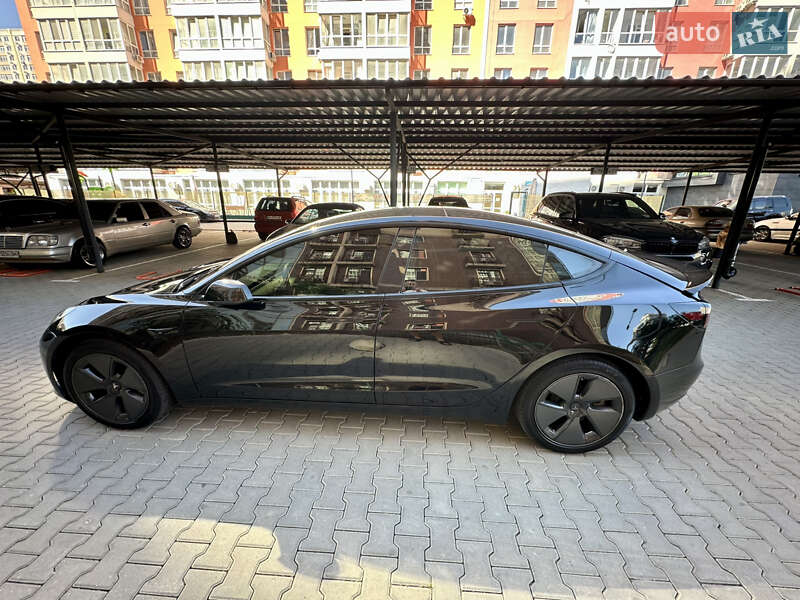 Седан Tesla Model 3 2021 в Одесі