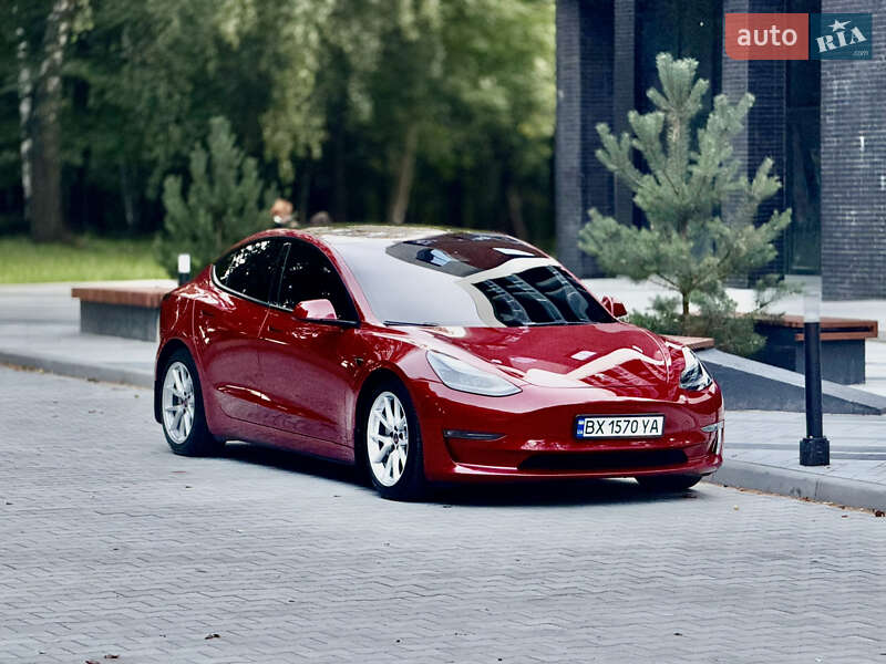 Седан Tesla Model 3 2021 в Тернополе фото 10 Седан Tesla Model 3 2021 в Тернополе