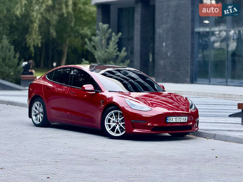 Седан Tesla Model 3 2021 в Тернополе фото 32 Седан Tesla Model 3 2021 в Тернополе