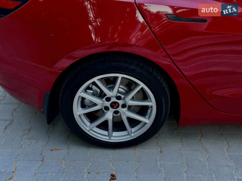 Седан Tesla Model 3 2021 в Тернополе фото 41 Седан Tesla Model 3 2021 в Тернополе