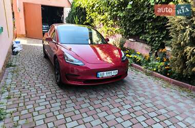 Седан Tesla Model 3 2019 в 