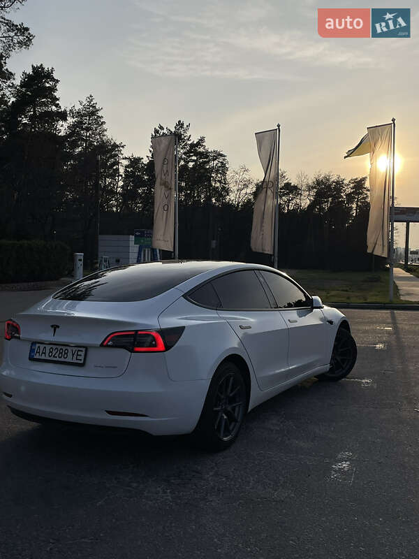 Седан Tesla Model 3 2021 в Києві фото 2 Седан Tesla Model 3 2021 в Києві