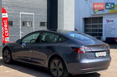 Седан Tesla Model 3 2023 в 