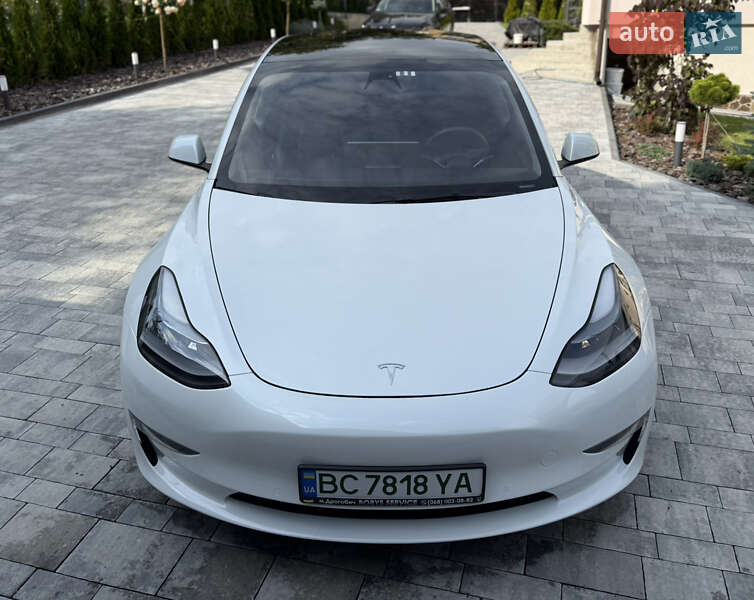 Седан Tesla Model 3 2021 в Львові фото 5 Седан Tesla Model 3 2021 в Львові