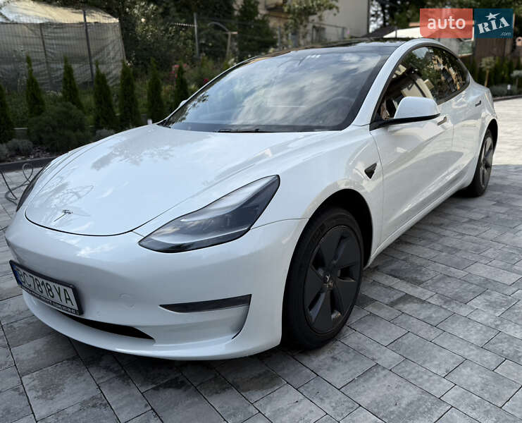 Седан Tesla Model 3 2021 в Львові фото 3 Седан Tesla Model 3 2021 в Львові