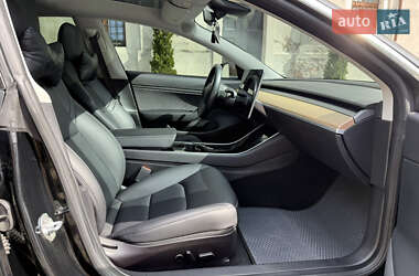 Седан Tesla Model 3 2018 в 