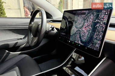 Седан Tesla Model 3 2018 в 