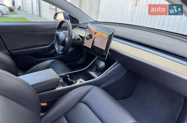 Седан Tesla Model 3 2018 в 