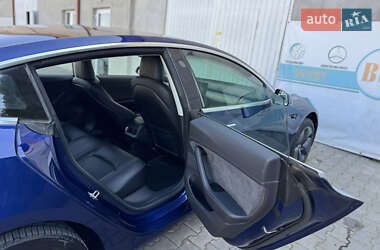 Седан Tesla Model 3 2018 в 