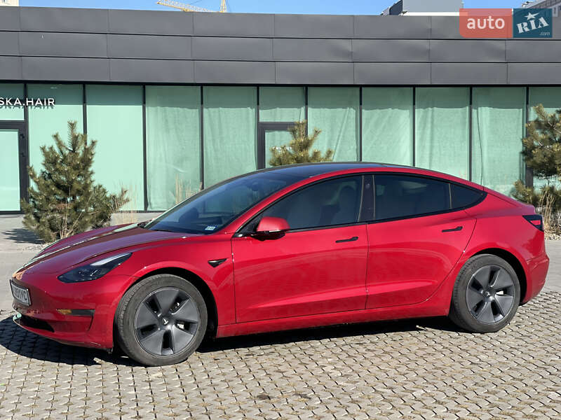 Седан Tesla Model 3 2022 в Львові фото 14 Седан Tesla Model 3 2022 в Львові