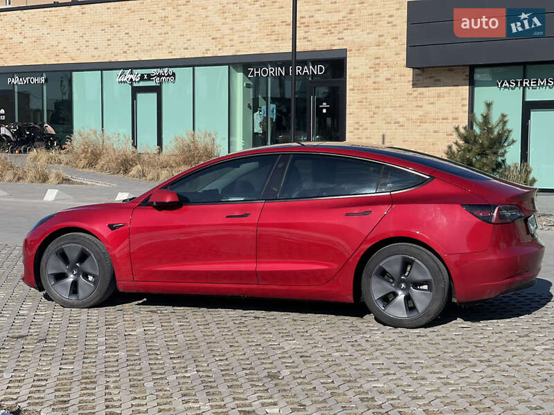 Седан Tesla Model 3 2022 в Львові фото 18 Седан Tesla Model 3 2022 в Львові