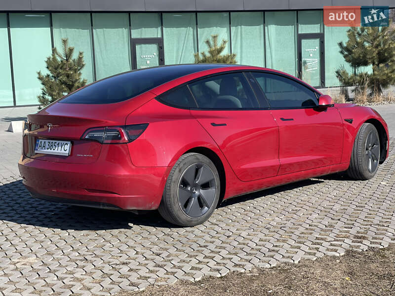 Седан Tesla Model 3 2022 в Львові фото 39 Седан Tesla Model 3 2022 в Львові