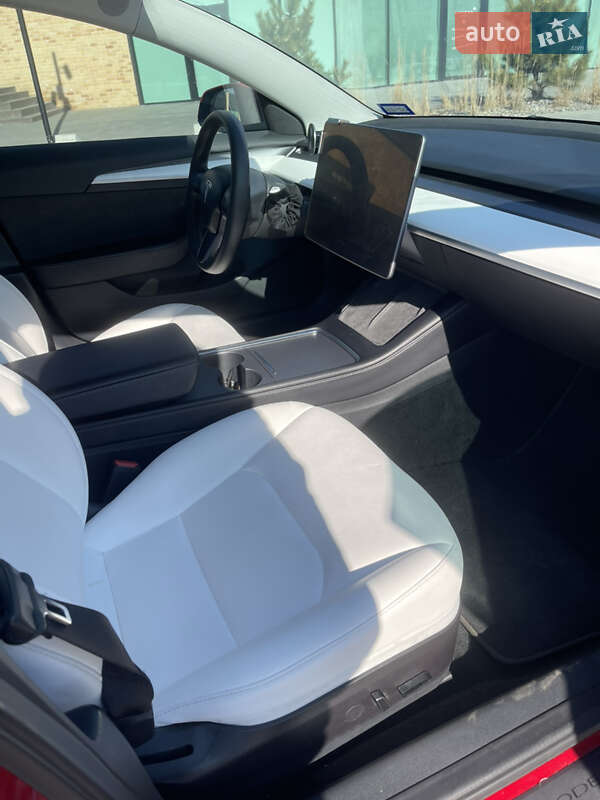 Седан Tesla Model 3 2022 в Львові фото 86 Седан Tesla Model 3 2022 в Львові