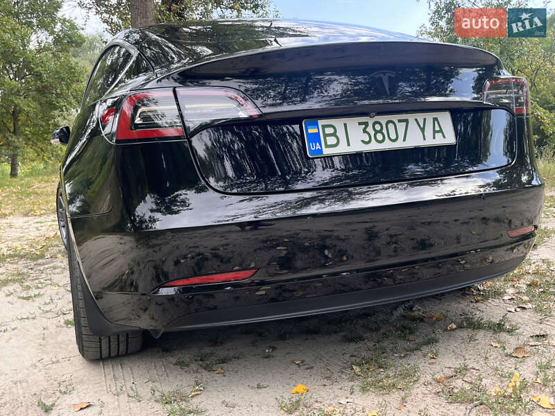 Седан Tesla Model 3 2019 в Кобеляках