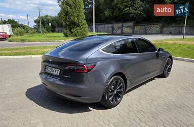 Седан Tesla Model 3 2018 в 